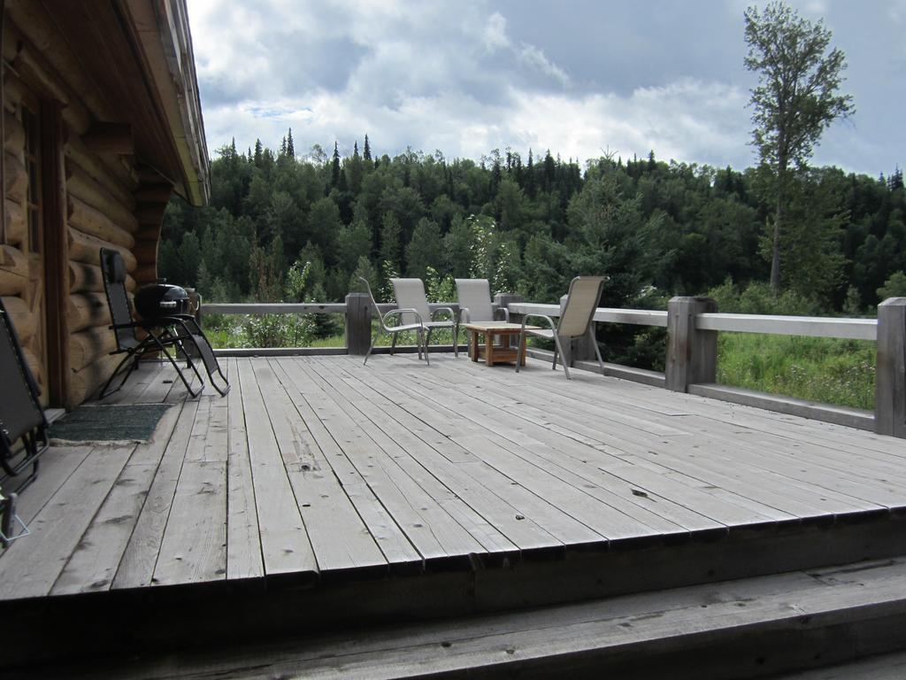 LDR Lodge - Last Dollar Ranch Smithers Exterior foto