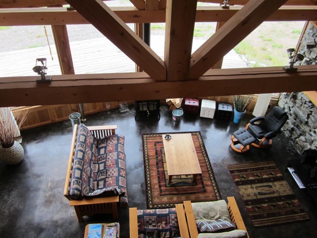 LDR Lodge - Last Dollar Ranch Smithers Exterior foto