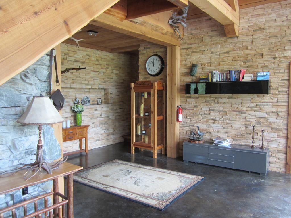 LDR Lodge - Last Dollar Ranch Smithers Zimmer foto