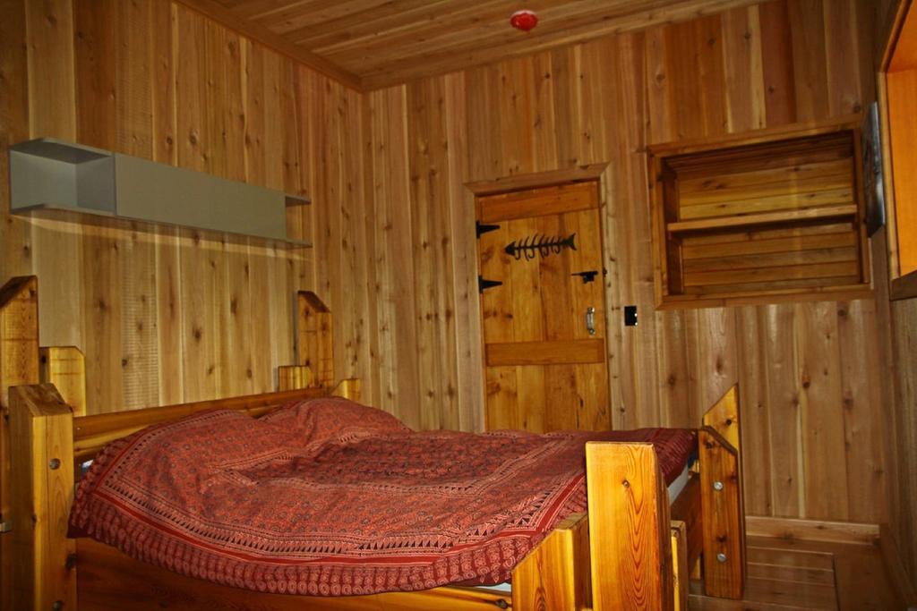 LDR Lodge - Last Dollar Ranch Smithers Exterior foto