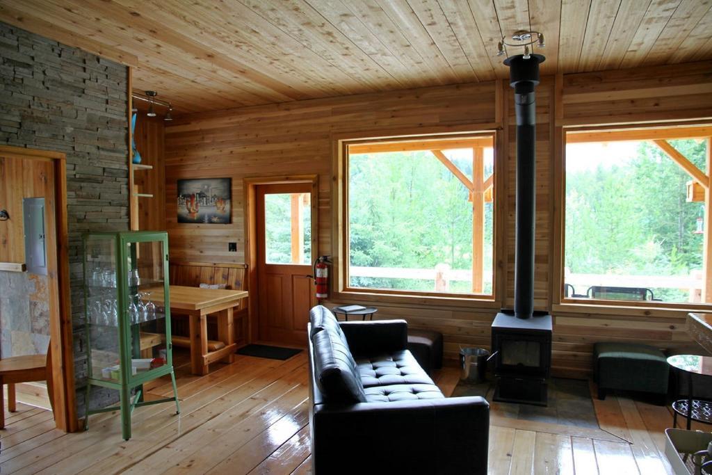 LDR Lodge - Last Dollar Ranch Smithers Exterior foto